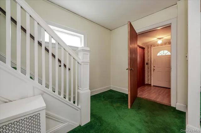 $700,000 | 22 Pansy Avenue, Floral Park, NY 11001