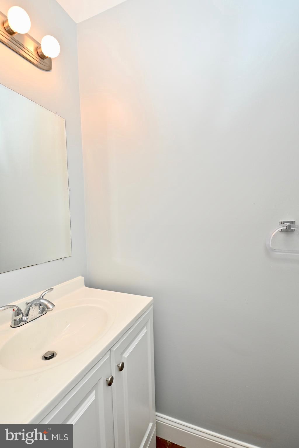 2433 Southgate Square Reston, VA 20191 - Photo 20 of 39 Gallery Image 20