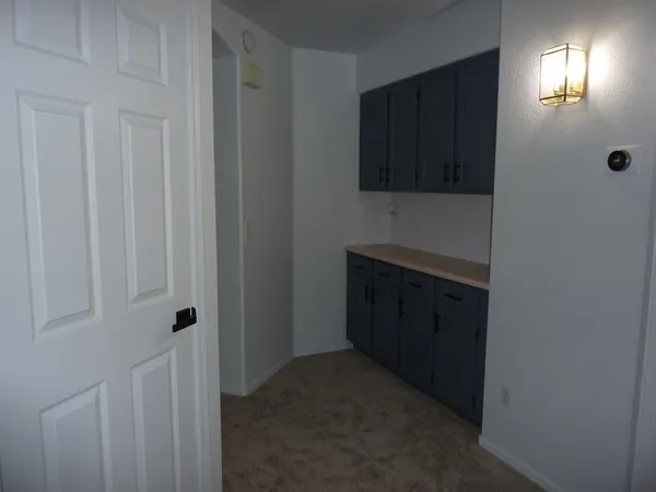 $2,300 | 1600 West Gail Drive, Chandler, AZ 85224