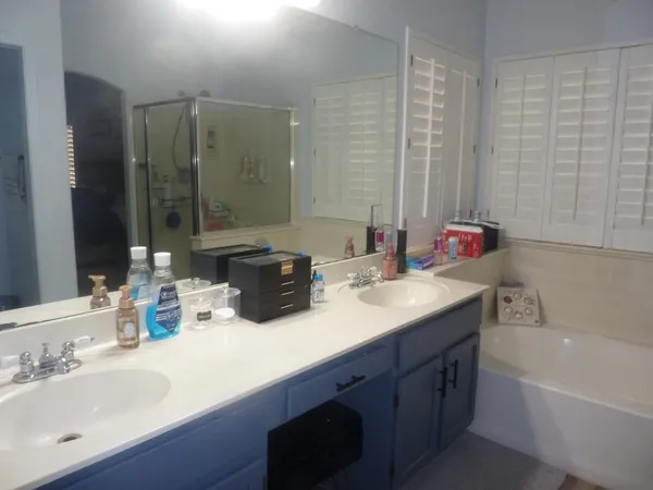 $2,300 | 1600 West Gail Drive, Chandler, AZ 85224