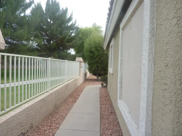 $2,300 | 1600 West Gail Drive, Chandler, AZ 85224