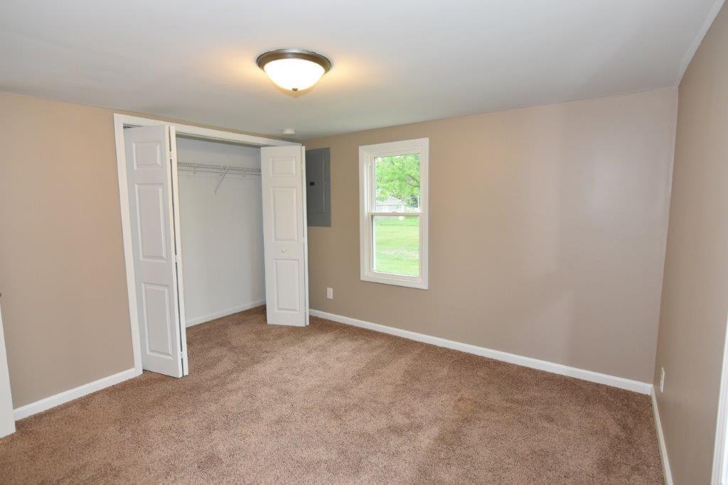 436 Patterson Road Columbus, IN 47203 - Photo 7 of 23 Gallery Image 7