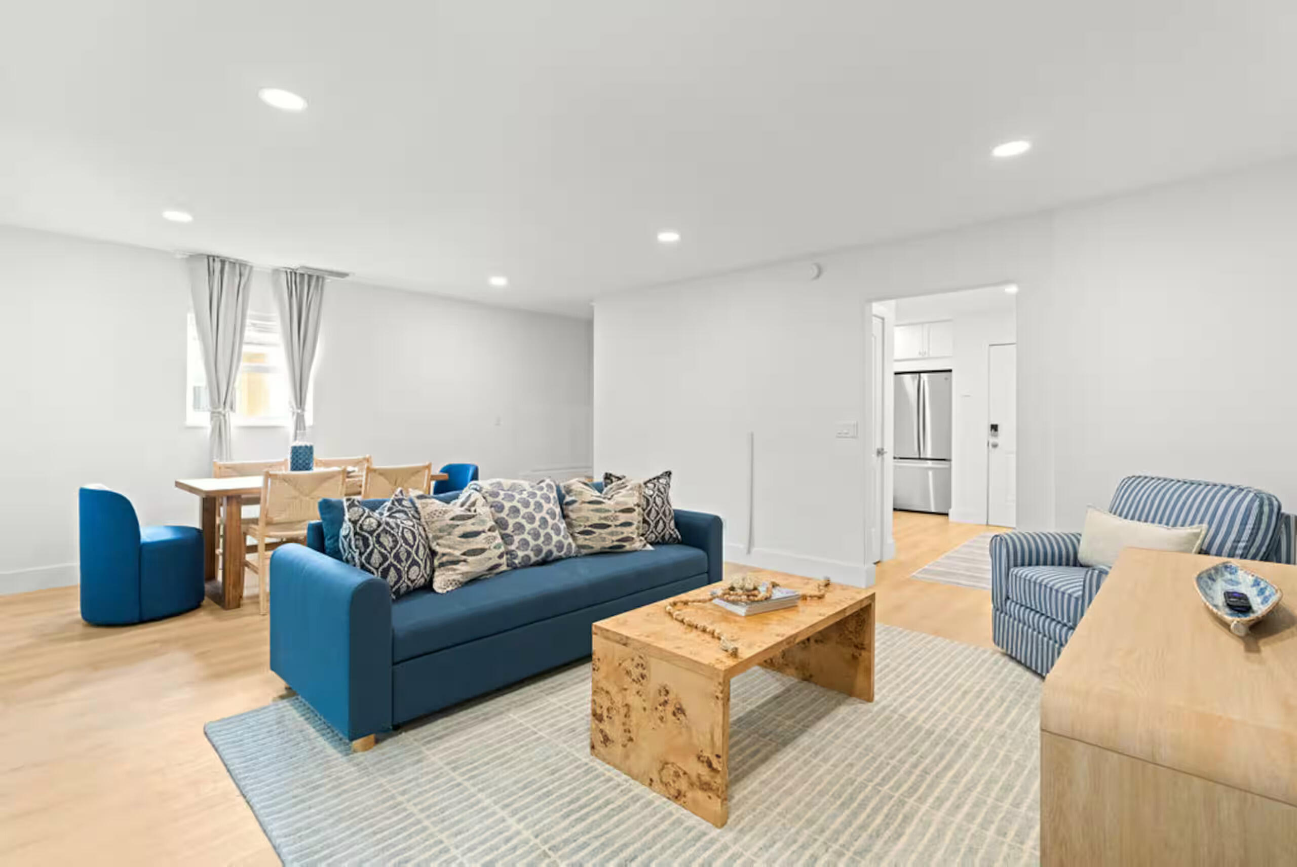 1216 Surf Road Singer Island, FL 33404 - Photo 9 of 32 63c4b818-246c-46bd-99b0-acd8ceb7606a
