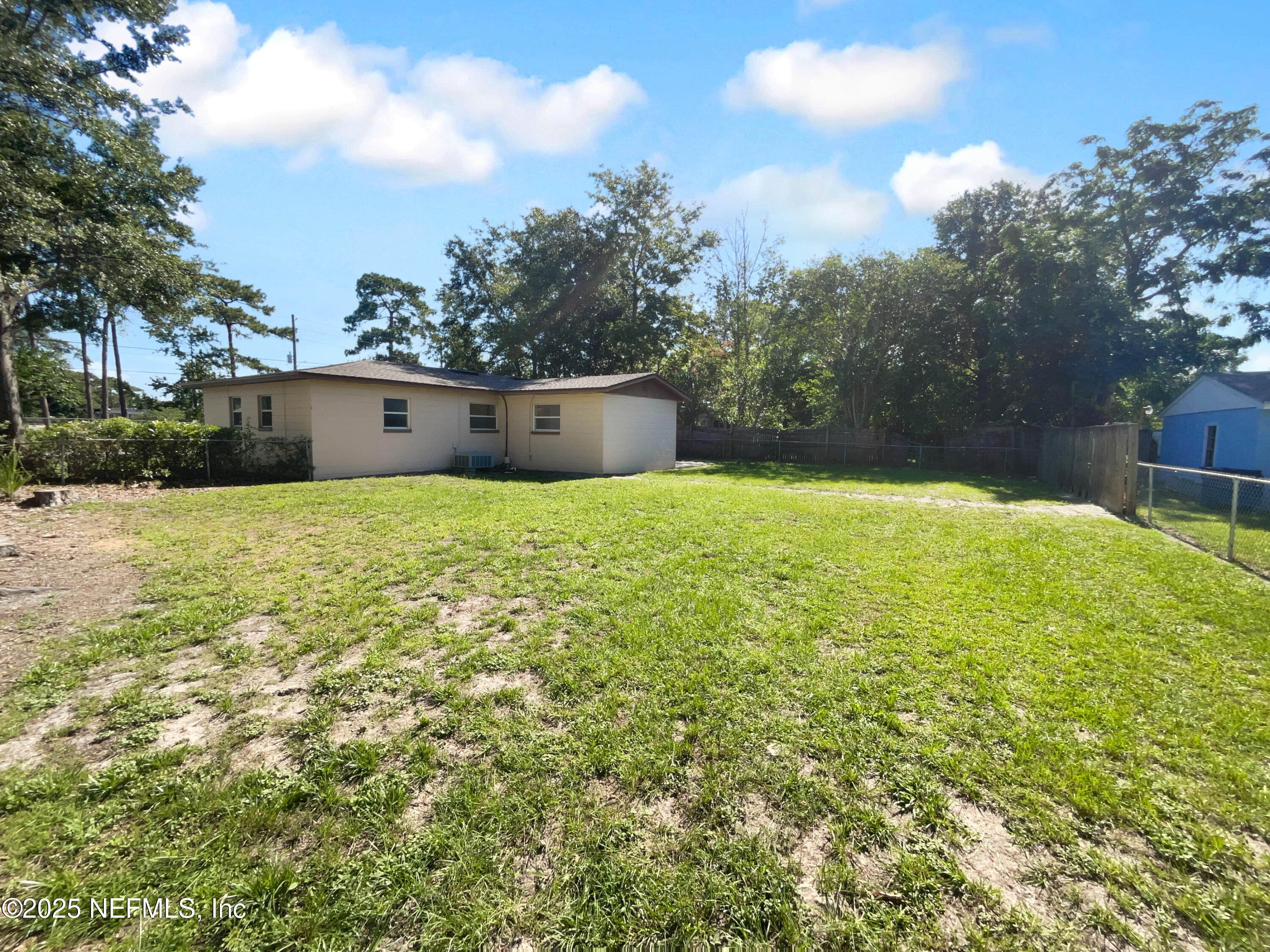 2360 Leonid Road Jacksonville, FL 32218 - Photo 8 of 19 listing_7