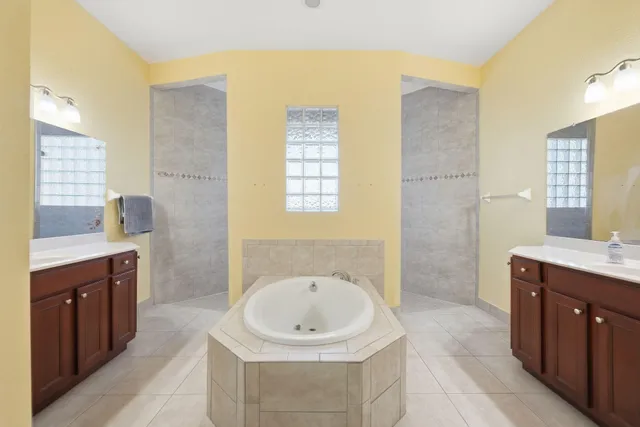 $619,900 | 3820 Southwest Cheribon Street, Port St. Lucie, FL 34953