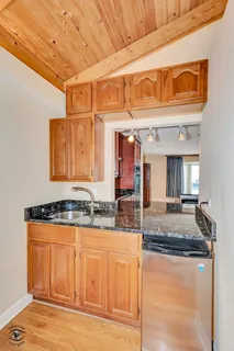 $625,000 | 2815 Helen Drive, Glenview, IL 60025