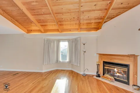 $625,000 | 2815 Helen Drive, Glenview, IL 60025