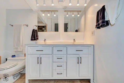 $625,000 | 2815 Helen Drive, Glenview, IL 60025