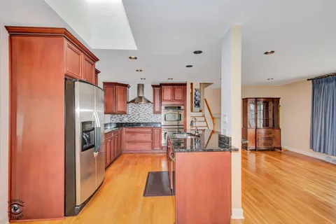 $625,000 | 2815 Helen Drive, Glenview, IL 60025