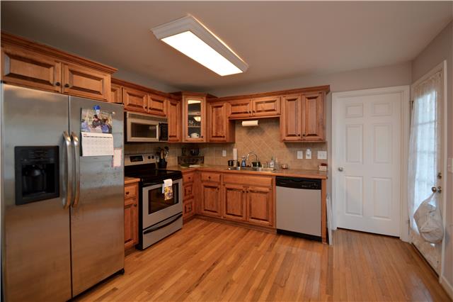 1030 Pomona Road Dickson, TN 37055 - Photo 6 of 14