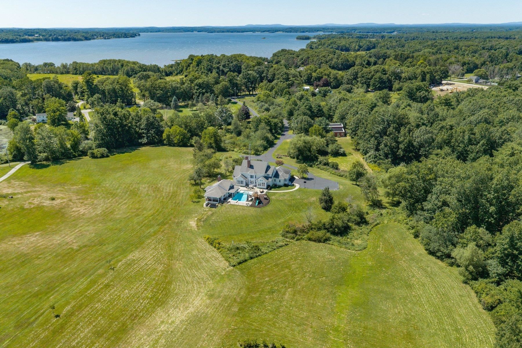 336 Newington Road Newington, NH 03801 - Photo 4 of 59 Gallery Image 4