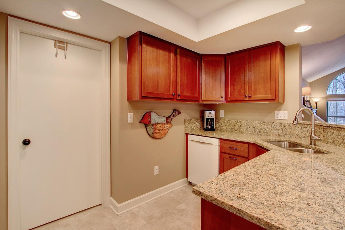 403 Hidden Ravines Drive Powell, OH 43065 - Photo 14 of 31 Gallery Image 14