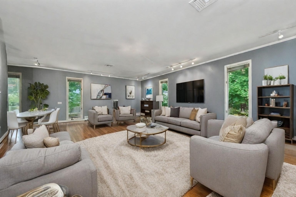 5 Jefferson Road Brookline, MA 02467 - Photo 20 of 42 Gallery Image 20