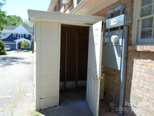 $895 | 4227 Walker Road, Unit 1, Charlotte, NC 28211