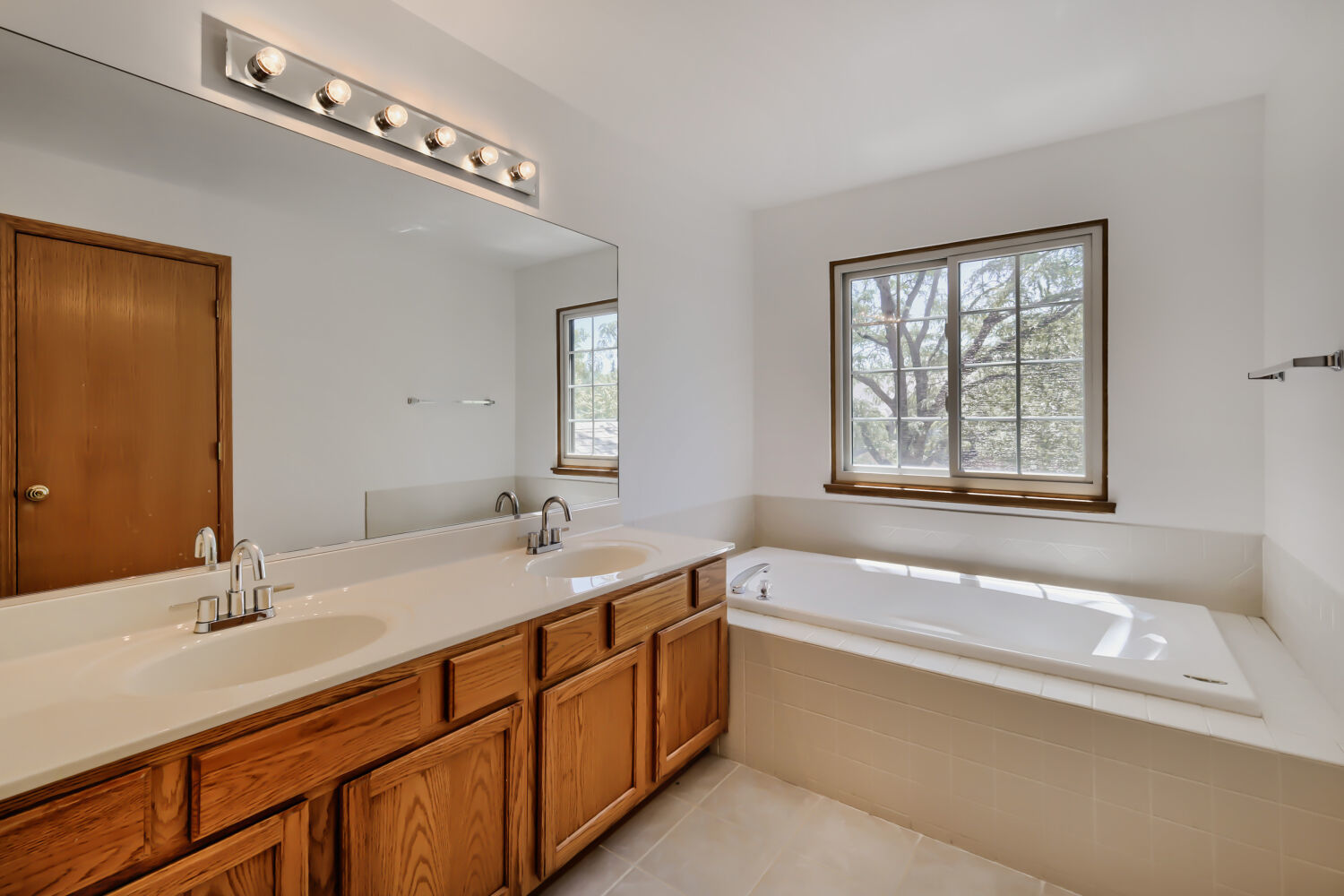 2016 Jeffrey Lane, Unit 2016 Elgin, IL 60123 - Photo 13 of 20