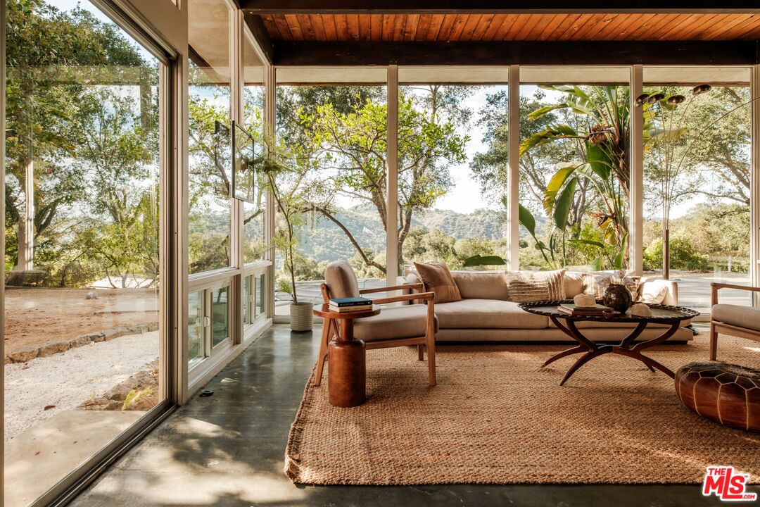21269 Entrada Road Topanga, CA 90290 - Photo 2 of 73