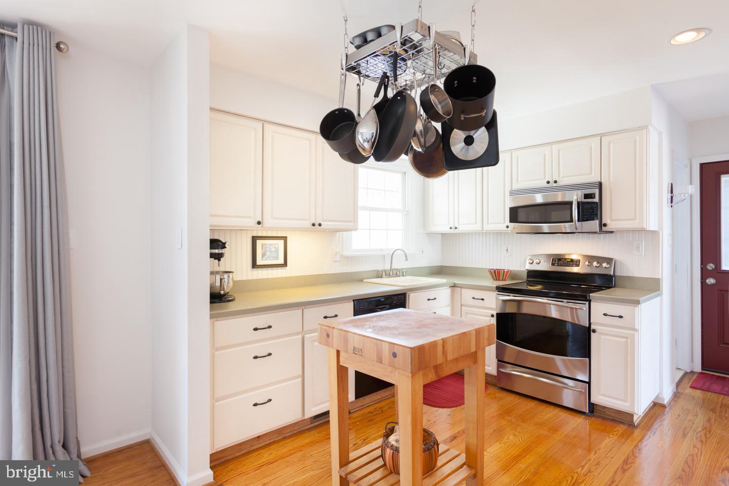202 Ellis Street Haddonfield, NJ 08033 - Photo 7 of 36 Gallery Image 7