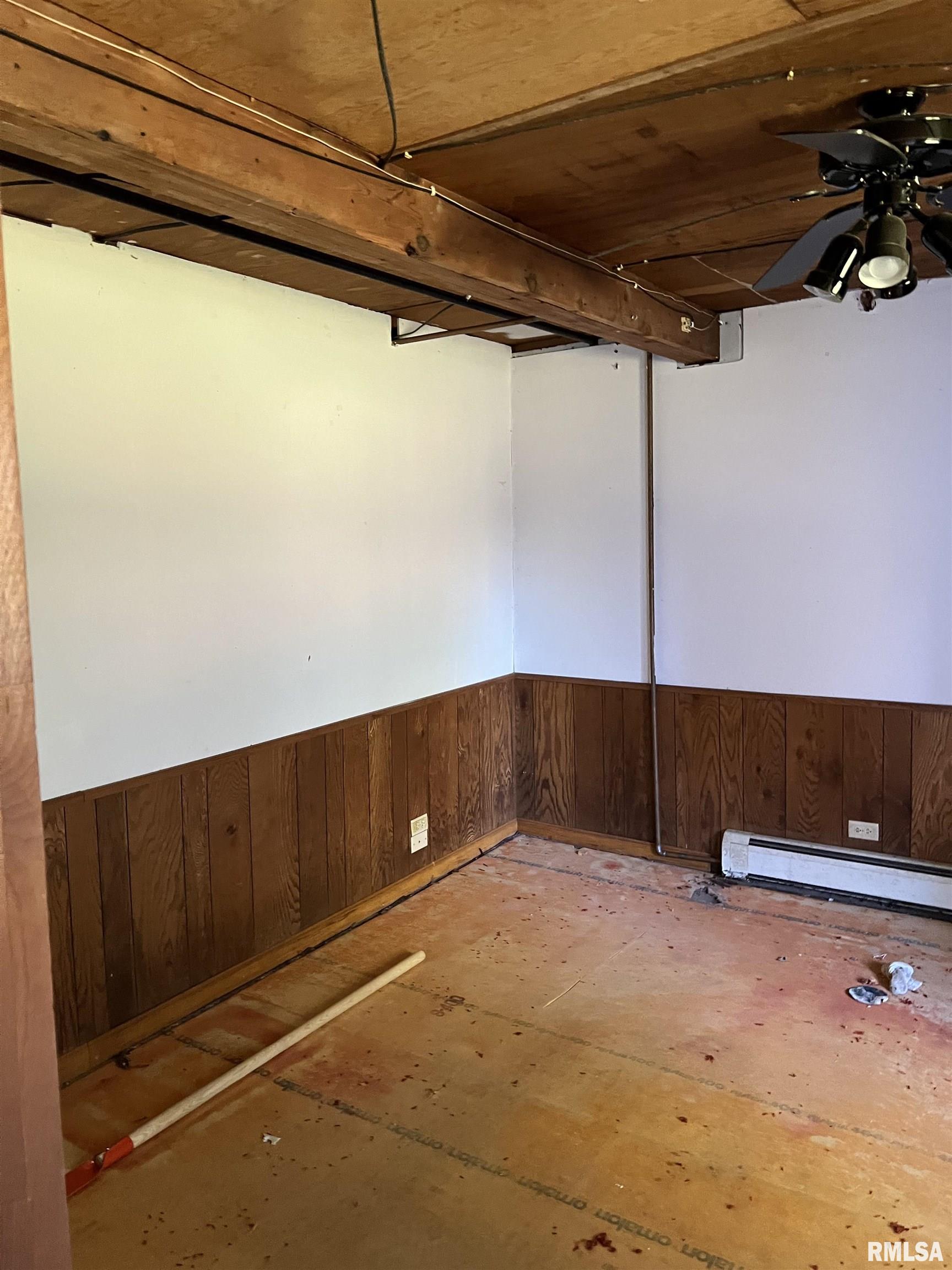 1613 Adams Road Eureka, IL 61530 - Photo 10 of 11 Gallery Image 10