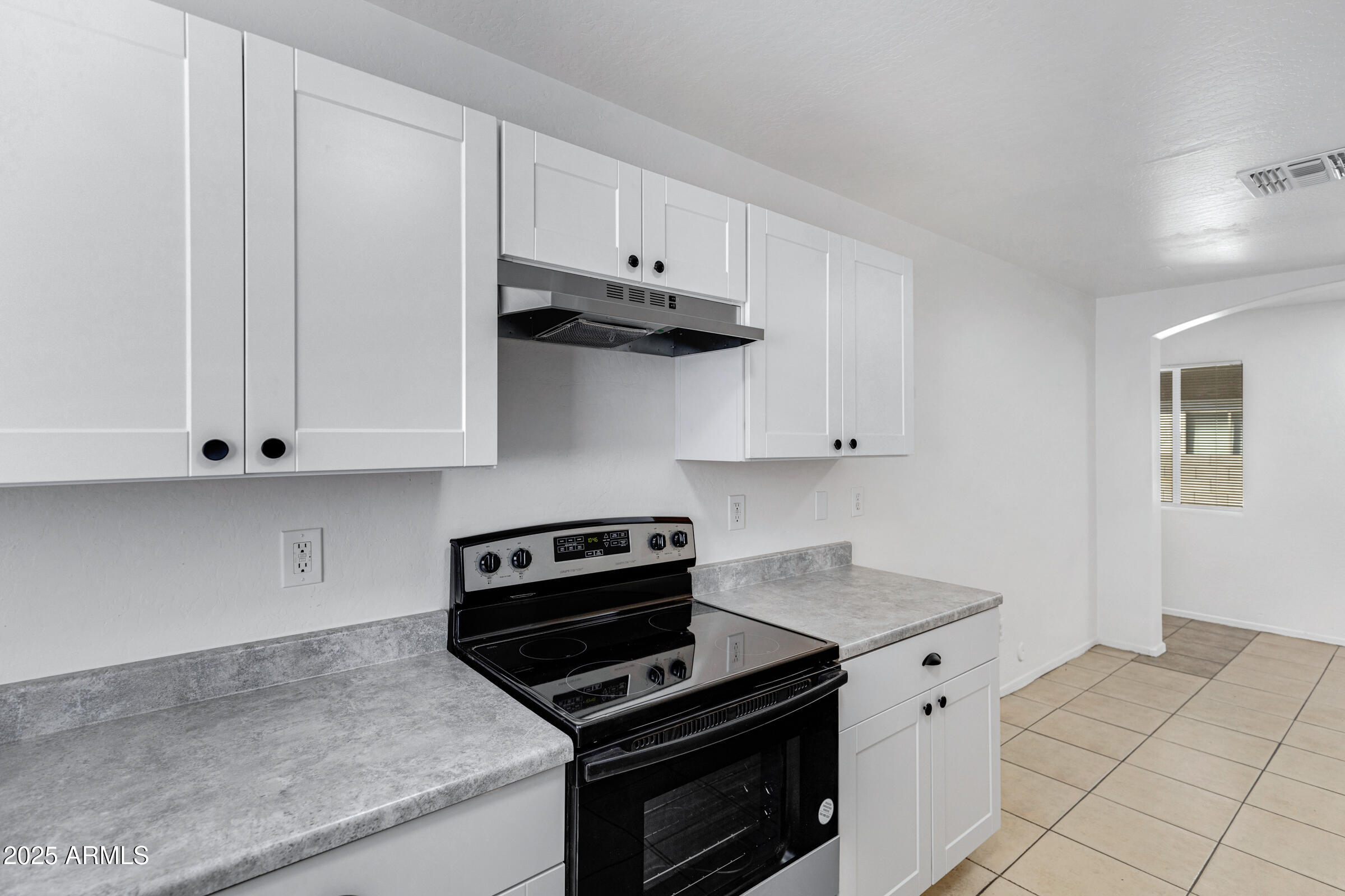 2927 West Monte Vista Road Phoenix, AZ 85009 - Photo 12 of 33 2927 W Monte Vista Rd-17