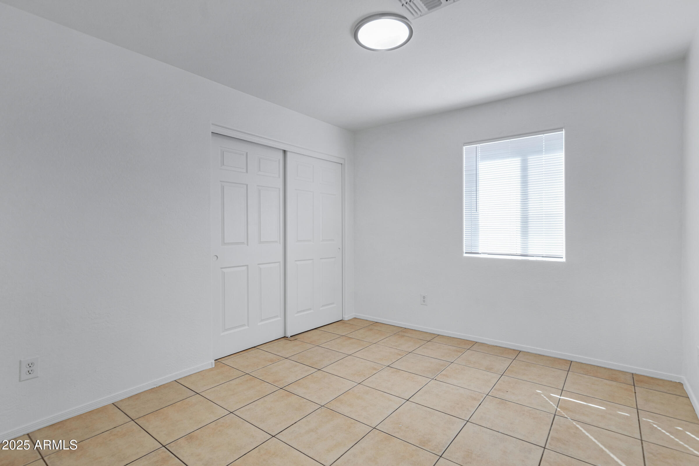 2927 West Monte Vista Road Phoenix, AZ 85009 - Photo 14 of 33 2927 W Monte Vista Rd-20