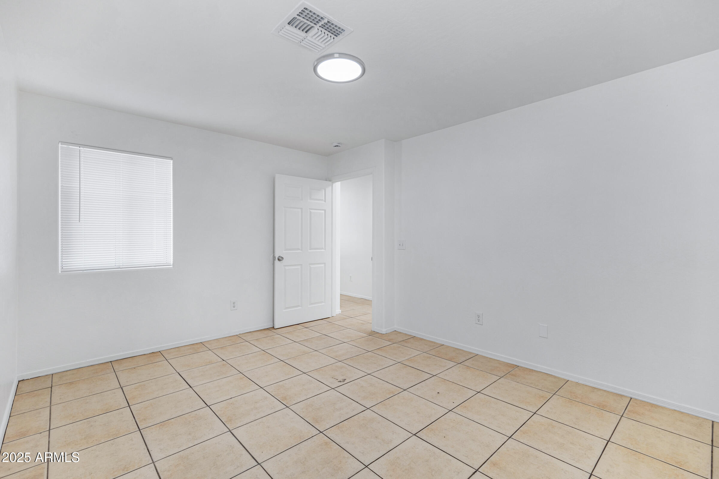 2927 West Monte Vista Road Phoenix, AZ 85009 - Photo 20 of 33 2927 W Monte Vista Rd-26