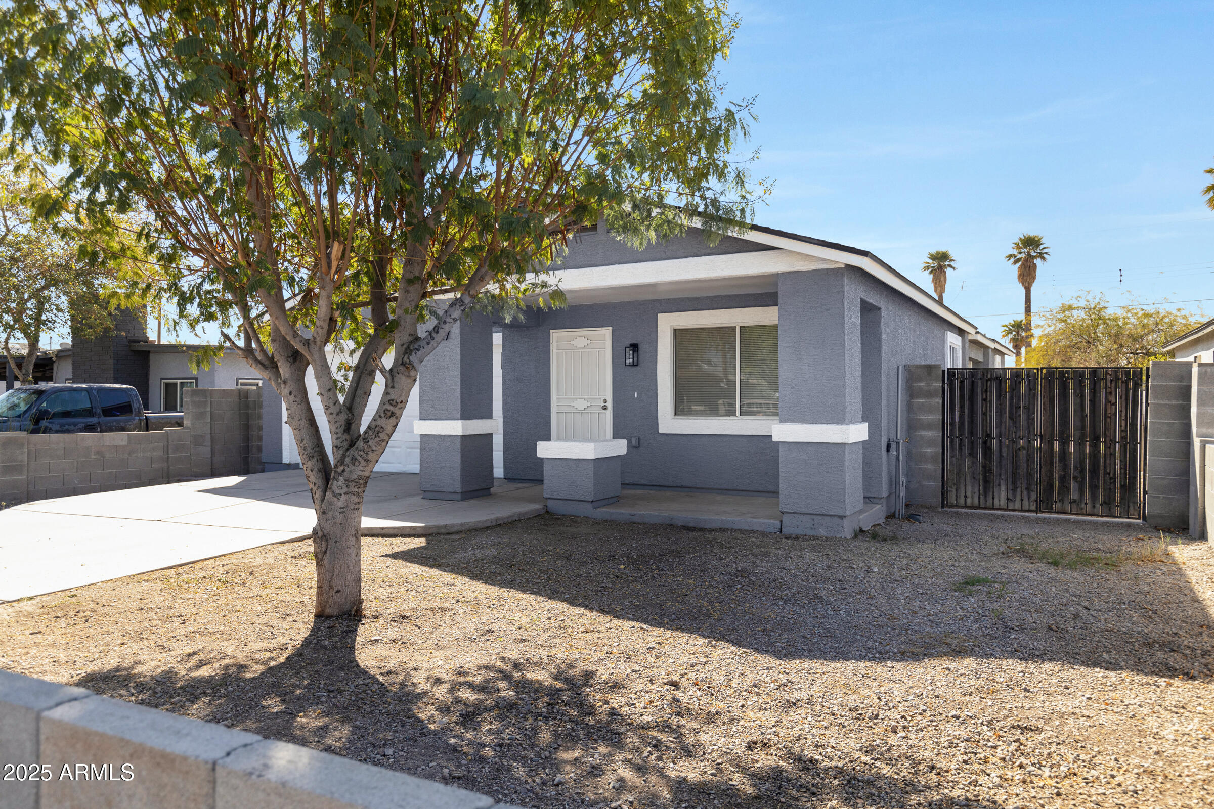 2927 West Monte Vista Road Phoenix, AZ 85009 - Photo 3 of 33 2927 W Monte Vista Rd-3