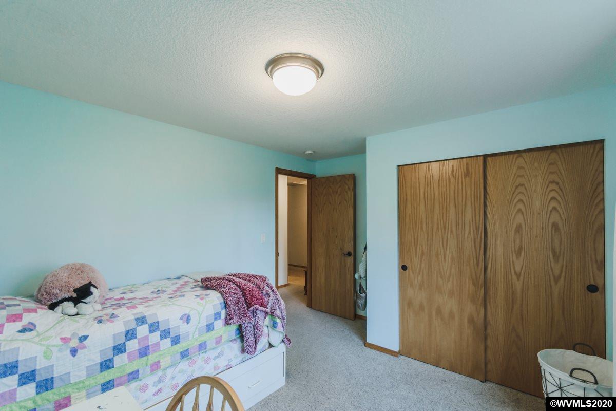 30416 Rancho Road Lebanon, OR 97355 - Photo 25 of 42 Gallery Image 25