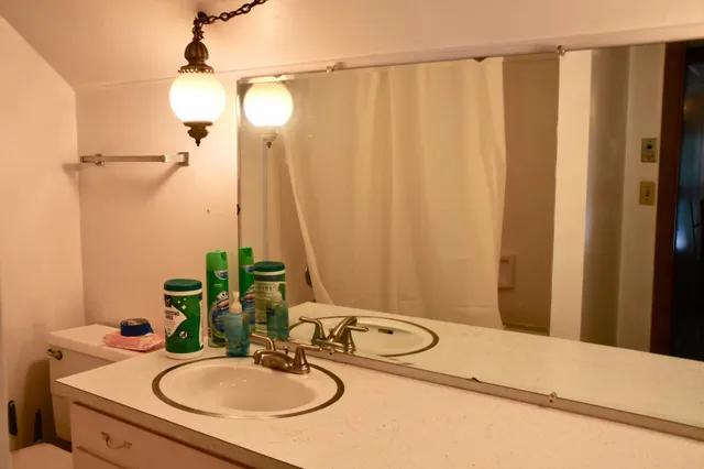 $133,000 | 216 6th Street West, Thief River Falls, MN 56701