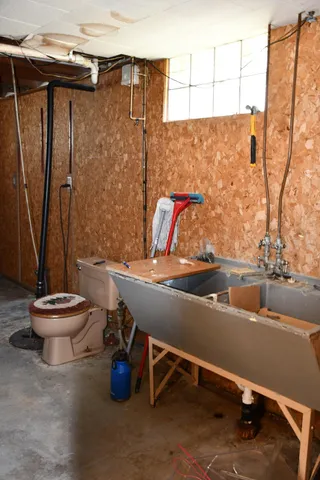 $133,000 | 216 6th Street West, Thief River Falls, MN 56701