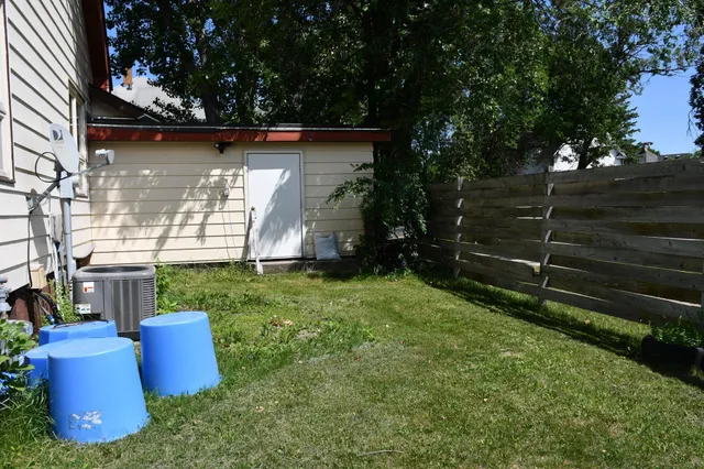 $133,000 | 216 6th Street West, Thief River Falls, MN 56701