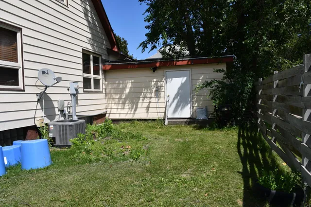 $133,000 | 216 6th Street West, Thief River Falls, MN 56701