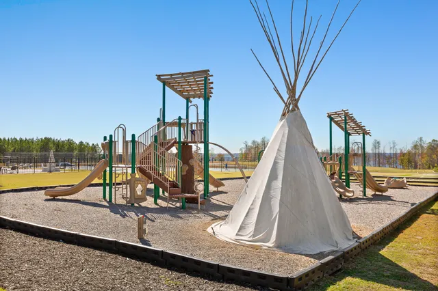 $539,000 | 2025 Jasper Highlands Boulevard, Jasper, TN 37347