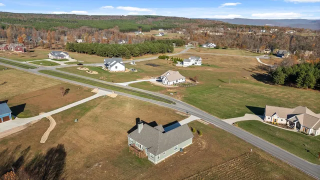 $539,000 | 2025 Jasper Highlands Boulevard, Jasper, TN 37347