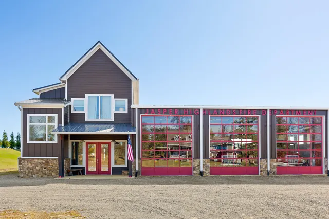 $539,000 | 2025 Jasper Highlands Boulevard, Jasper, TN 37347