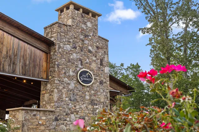 $539,000 | 2025 Jasper Highlands Boulevard, Jasper, TN 37347