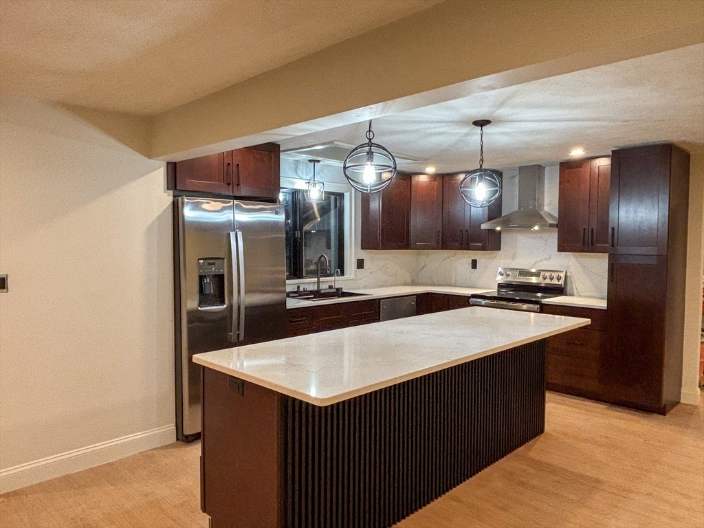 68 Old Stage Road Chelmsford, MA 01824 - Photo 5 of 13 Gallery Image 5