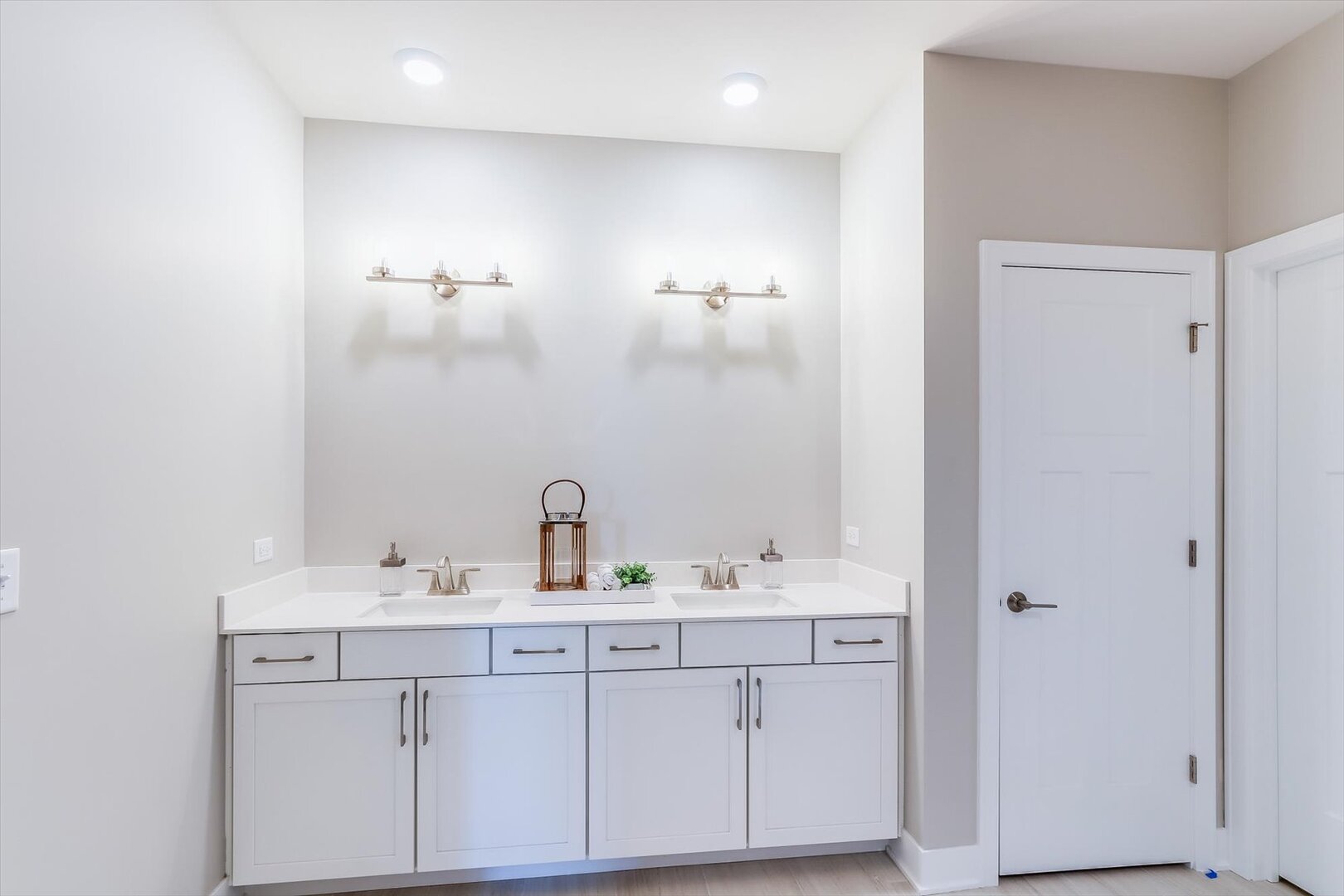 25531 West Alabaster Circle Plainfield, IL 60544 - Photo 26 of 31 a bathroom with a sink and a mirror