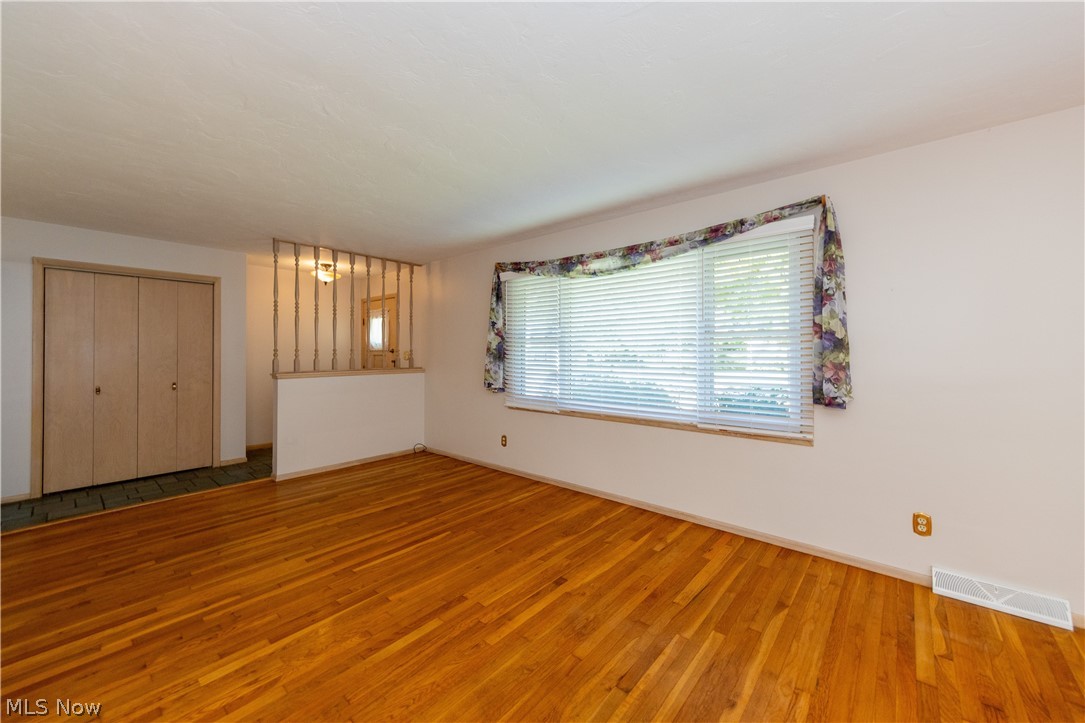 4632 Anderson Road South Euclid, OH 44121 - Photo 6 of 33 Gallery Image 6