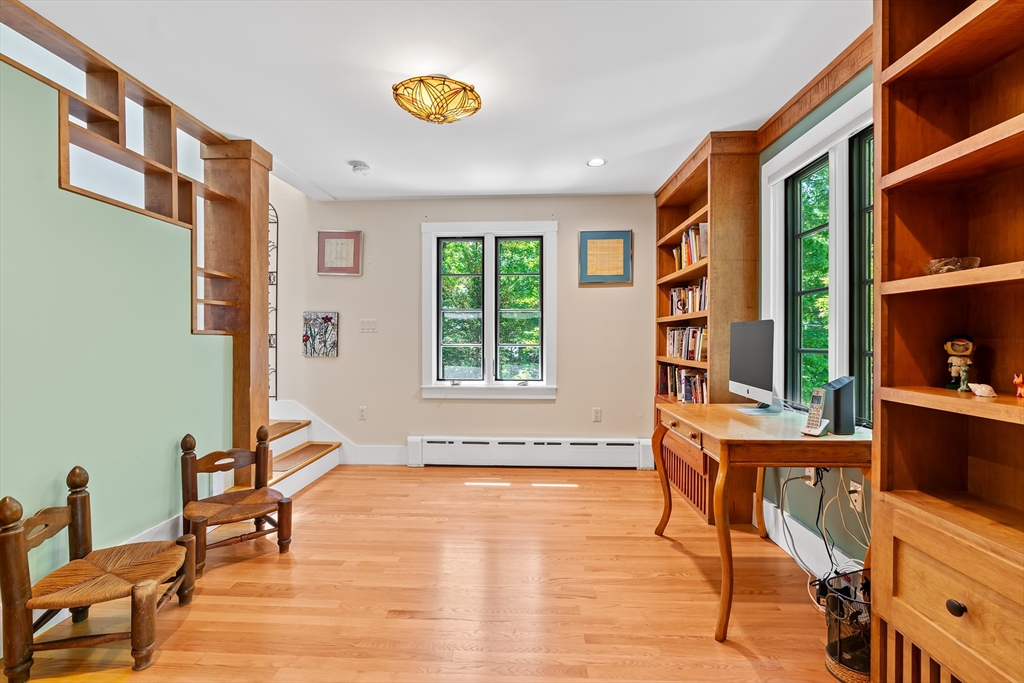 42 Temple Road Wellesley, MA 02482 - Photo 3 of 40