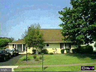35 Dolphin Road Levittown, PA 19056 - Photo 1 of 1 Gallery Image 1