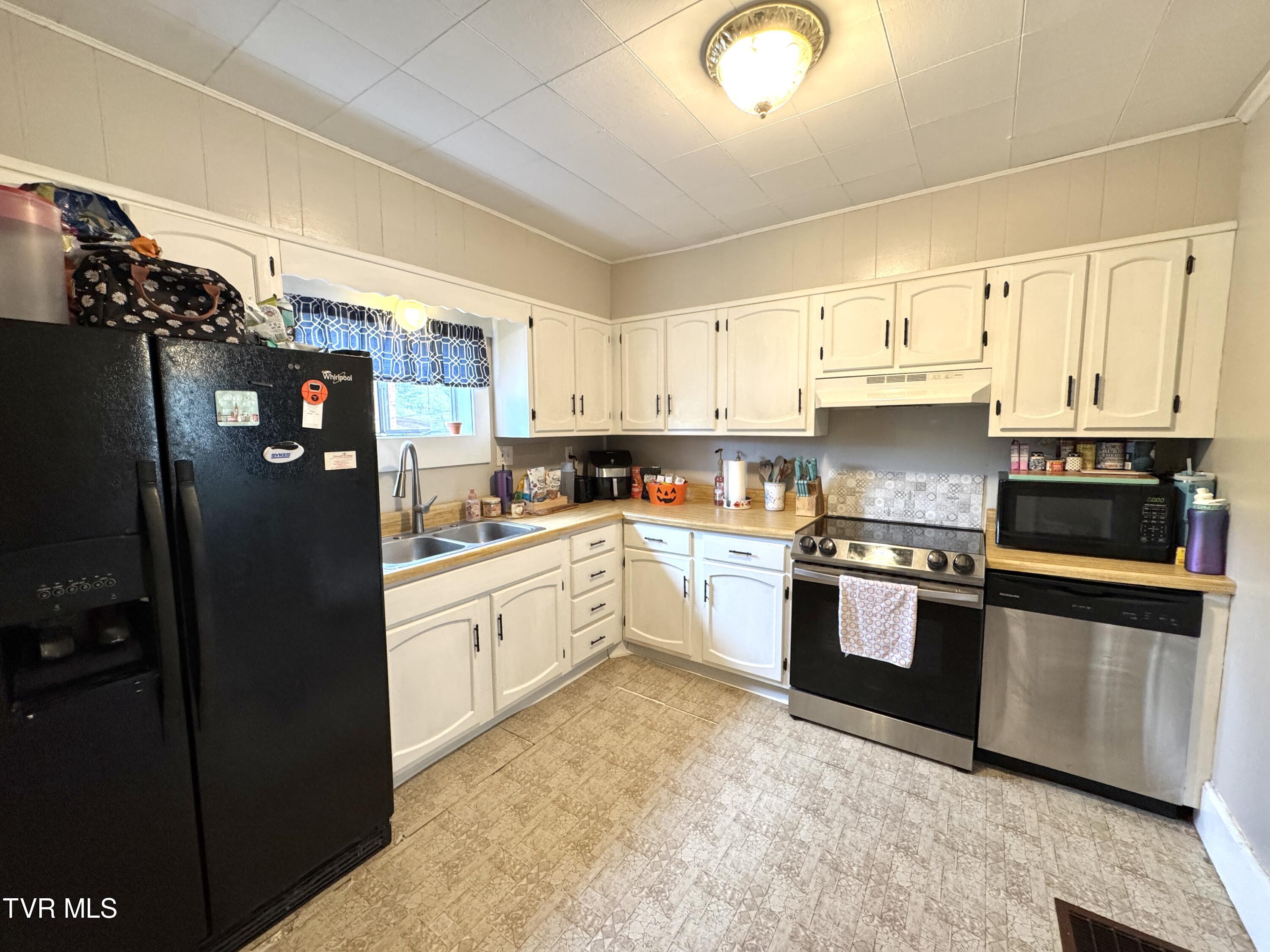9305 Adwell Road Wise, VA 24293 - Photo 6 of 25 IMG_7328