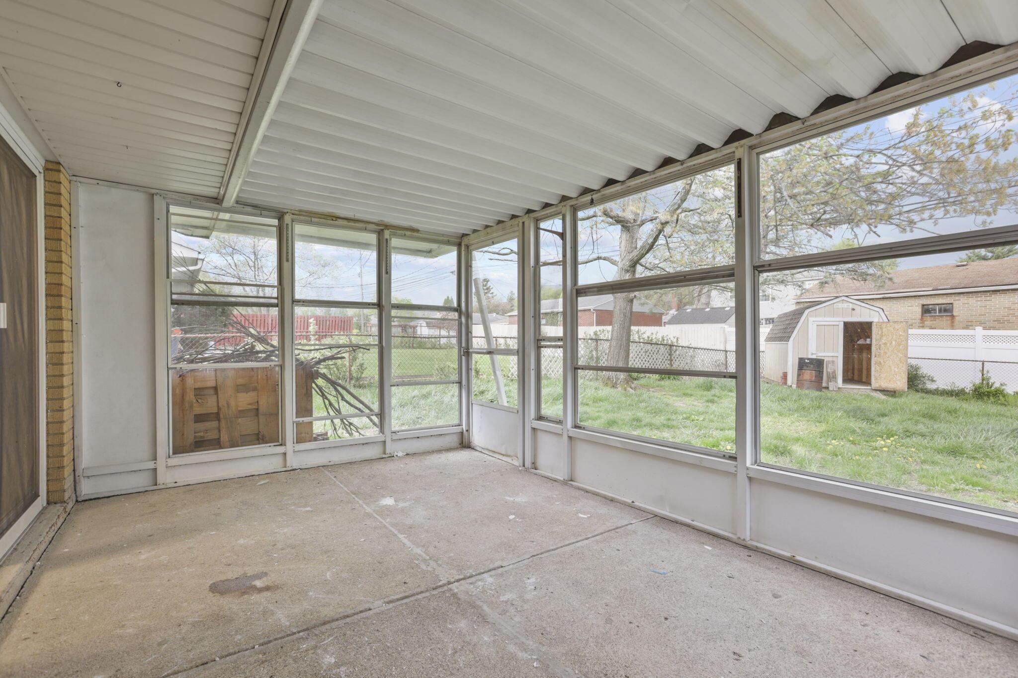6902 Bartlett Road Reynoldsburg, OH 43068 - Photo 23 of 26 21-web-or-mls-0D3A4923