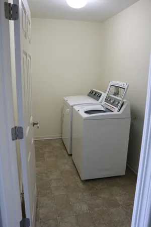 $450,000 | 801 Parkside Lane, Yorkville, IL 60560