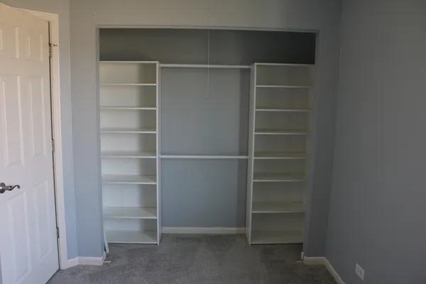 $450,000 | 801 Parkside Lane, Yorkville, IL 60560