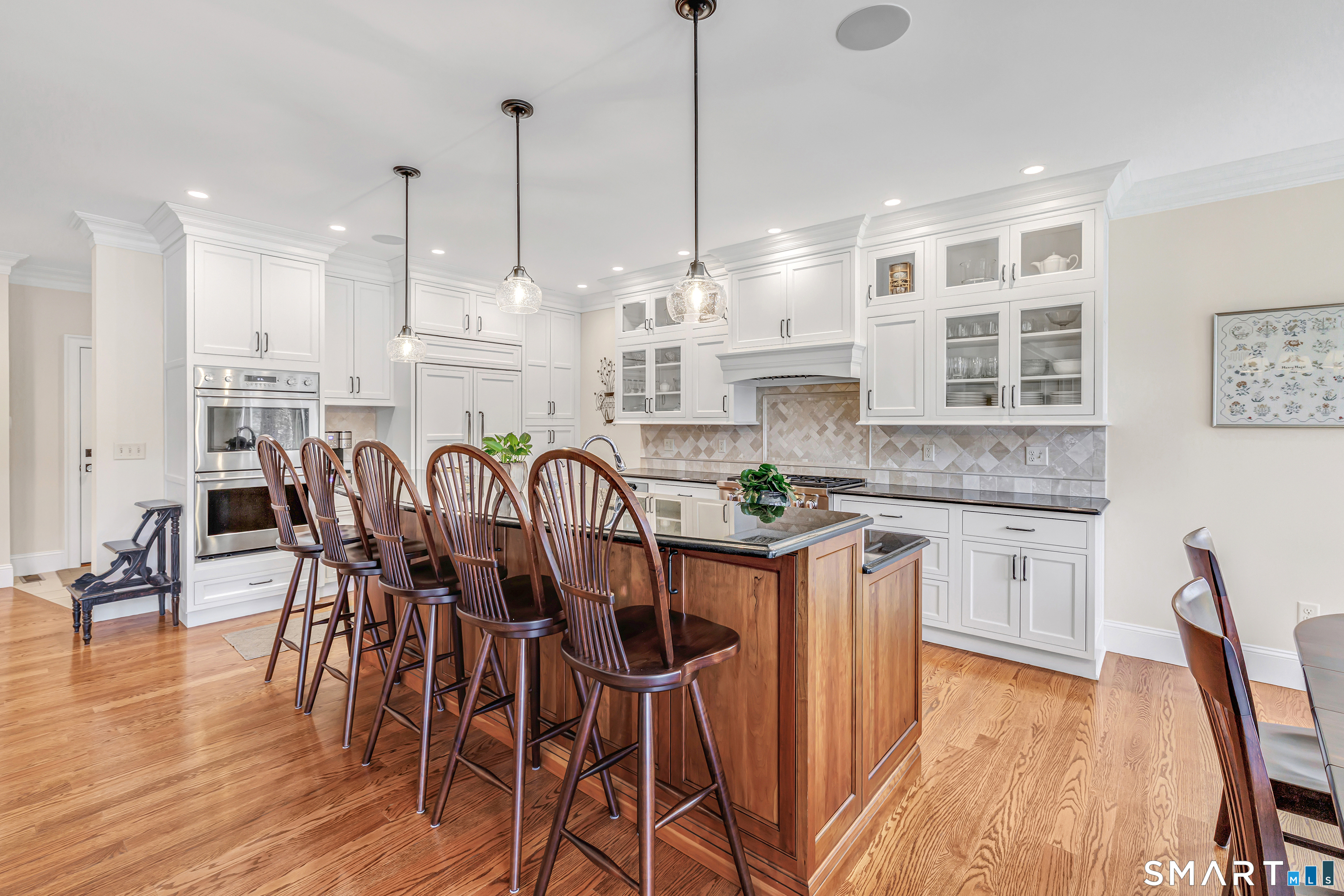 161 Pinewood Trail Trumbull, CT 06611 - Photo 13 of 40