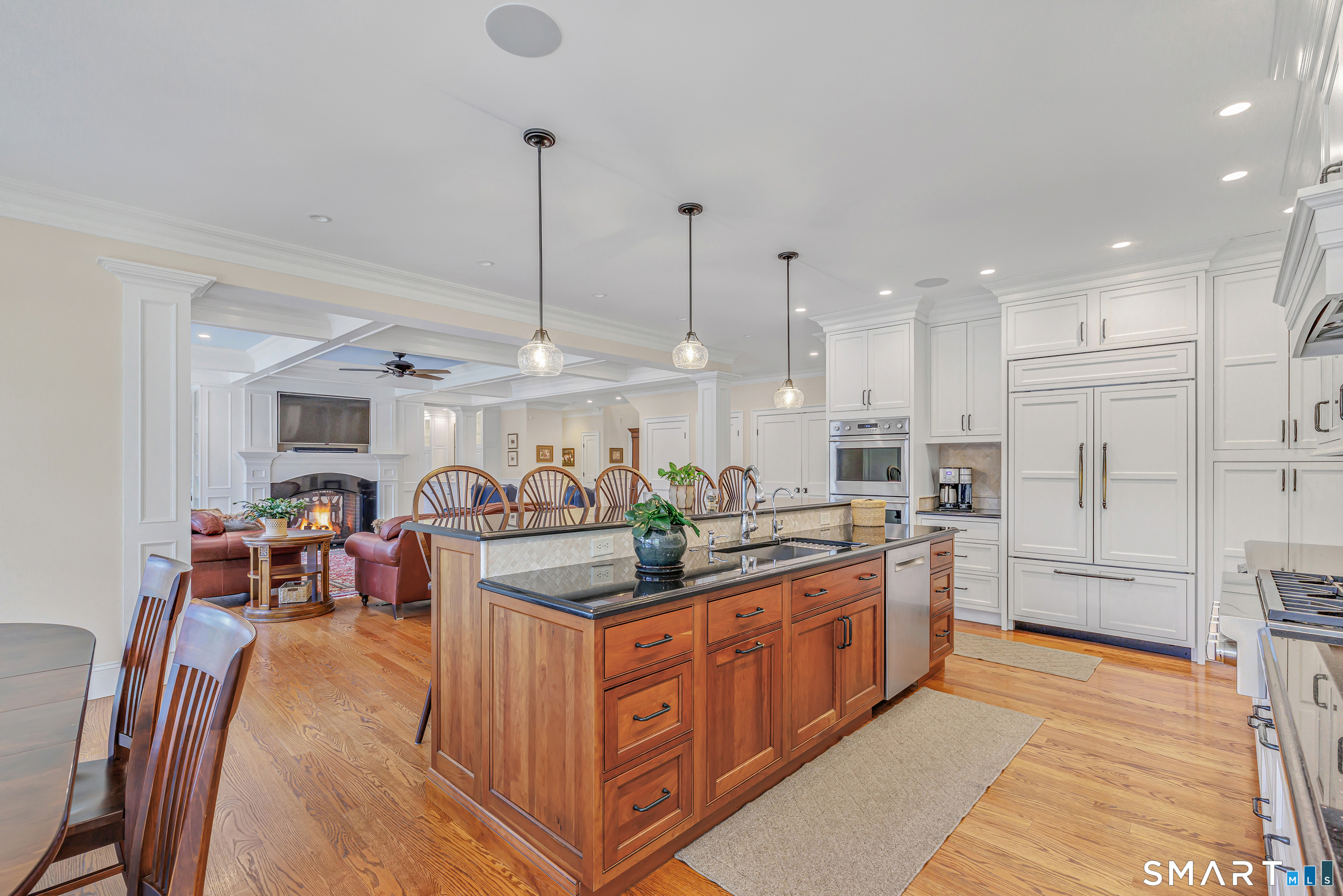 161 Pinewood Trail Trumbull, CT 06611 - Photo 17 of 40