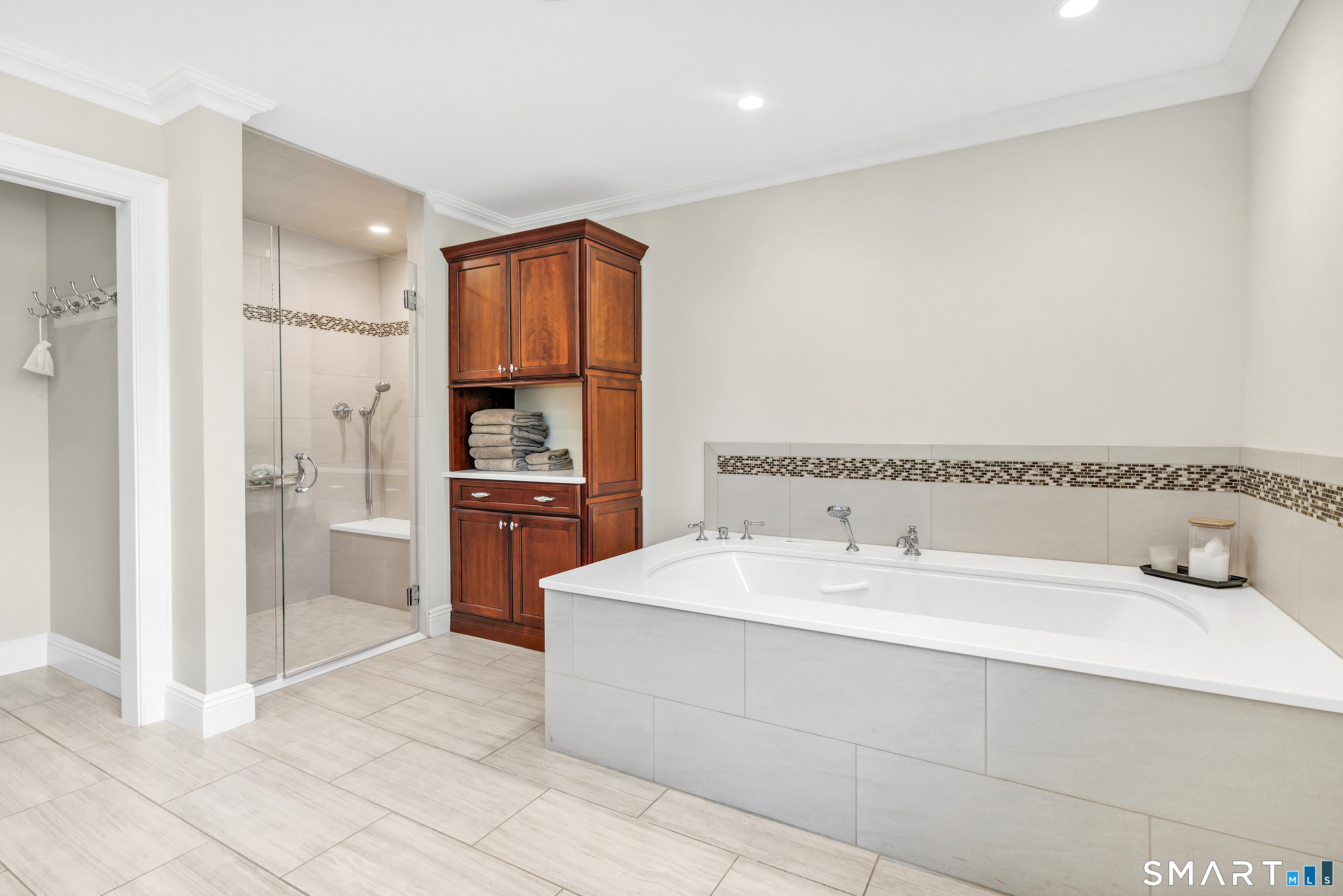 161 Pinewood Trail Trumbull, CT 06611 - Photo 26 of 40