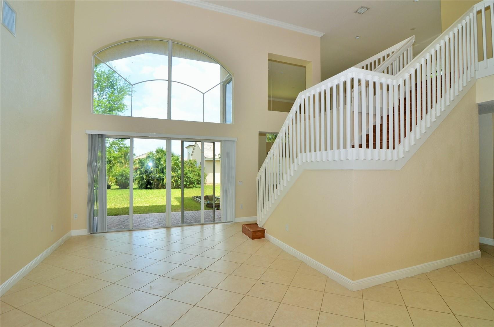 5455 Southwest 191st Terrace Miramar, FL 33029 - Photo 2 of 20 an entryway with a window