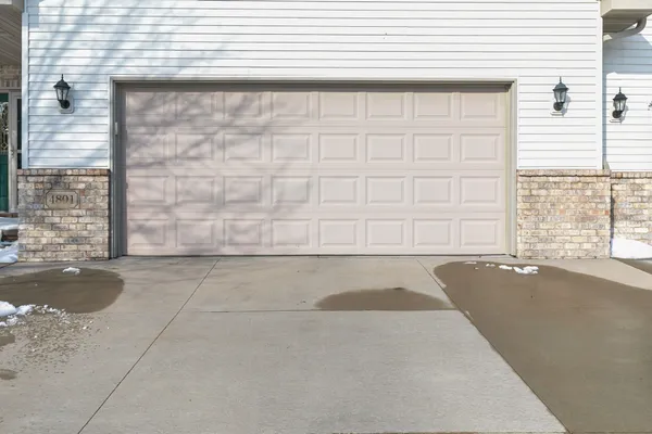 $350,000 | 4801 North Fallview Lane, Appleton, WI 54913