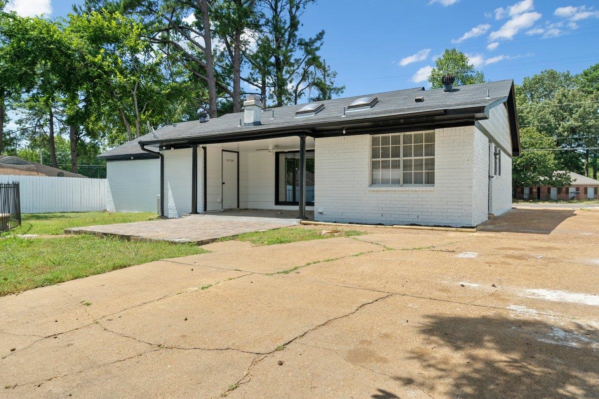 3384 South Mendenhall Road Memphis, TN 38115 - Photo 22 of 22 Back of property featuring a patio area
